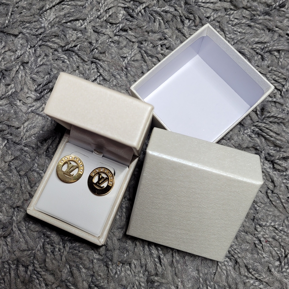 "LV" earrings ⚜ New In Box